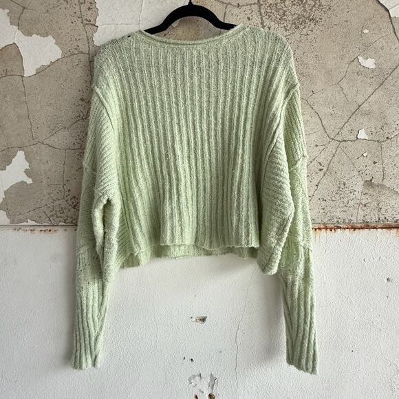 Free People V Neck Cropped Pullover Textured Knit Sweater Light Sage Green - Picture 5 of 8